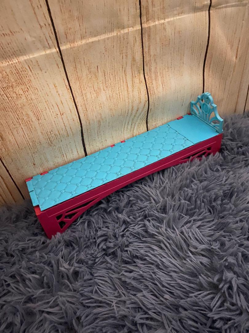 Barbie Sofa Bed, Hobbies & Toys, Toys & Games on Carousell