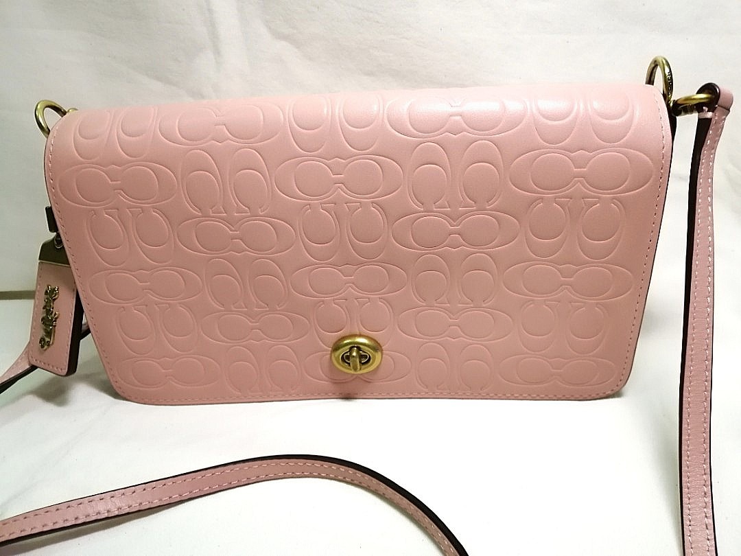 Coach dinky in top signature leather