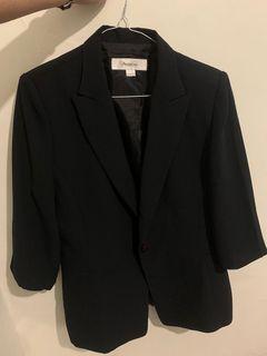 Fitted blazer hitam