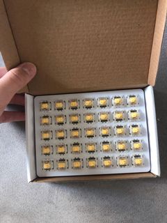 （分類：）位於 。 由 aidenbok2030 提交（商品編號 1115103513，圖片 1）。簡介： 。