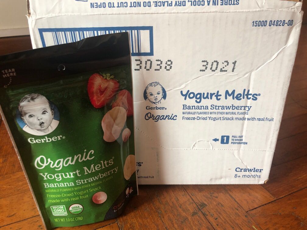 Gerber yogurt melts strawberry banana, Babies & Kids, Nursing & Feeding