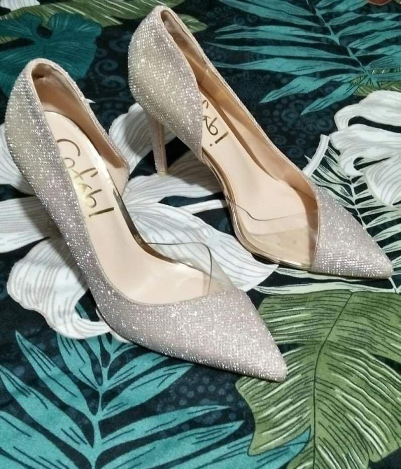Wedding shoes (Category: Heels) located in Quezon City. Submitted by durat (Listing ID 1115286474, Image 3). Description: 3 inches .