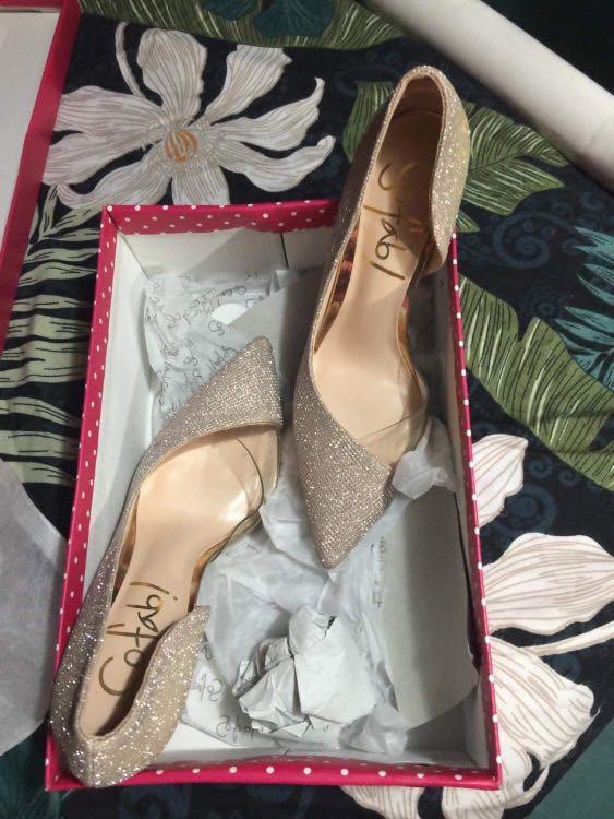 Wedding shoes (Category: Heels) located in Quezon City. Submitted by durat (Listing ID 1115286474, Image 1). Description: 3 inches .