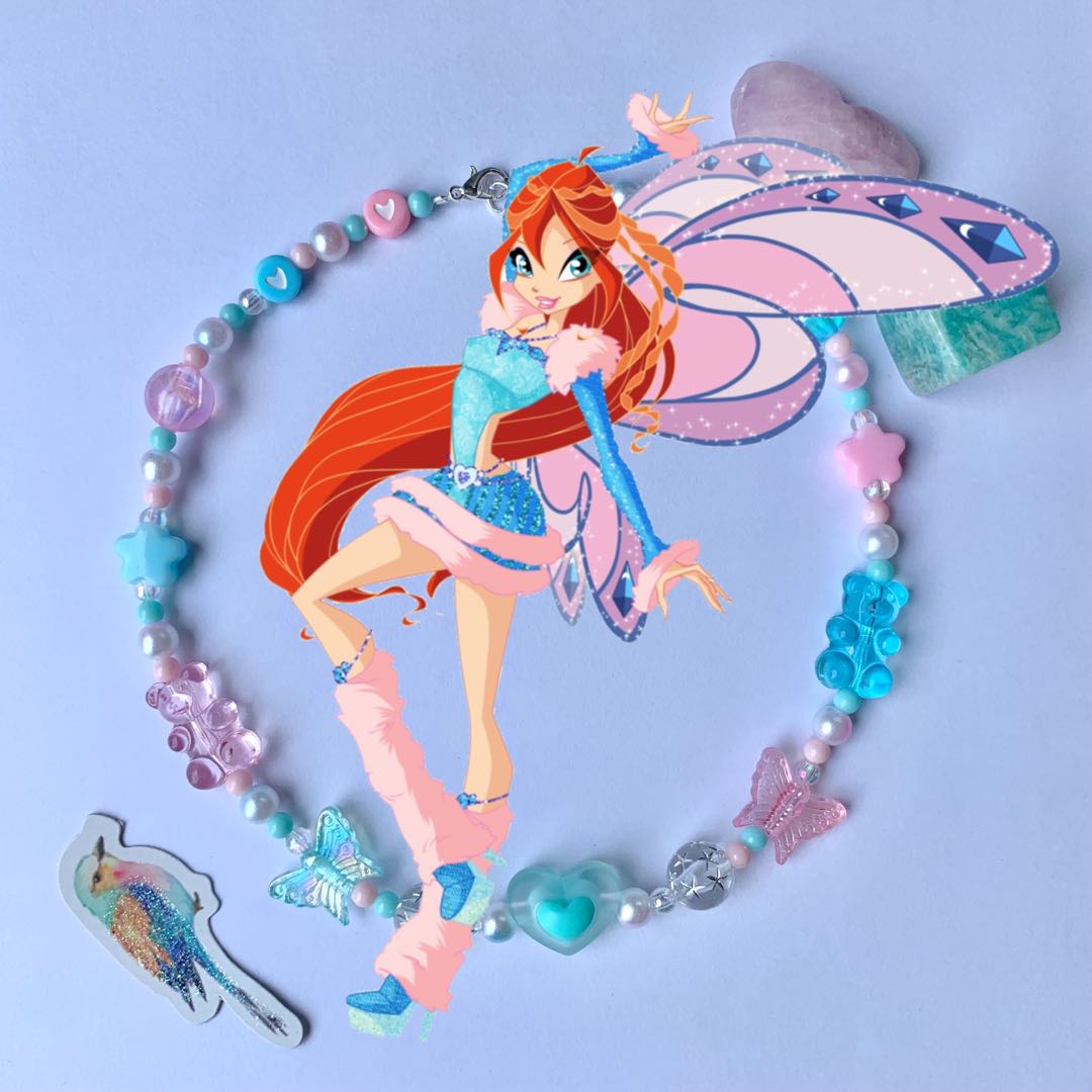 handmade beaded winx club necklace bloom, Women's Fashion, Jewelry