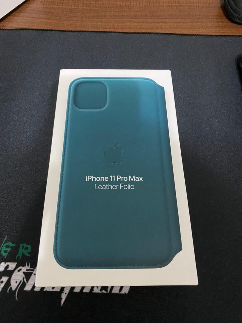 Apple Leather Folio for iPhone 11 Pro Max - Peacock