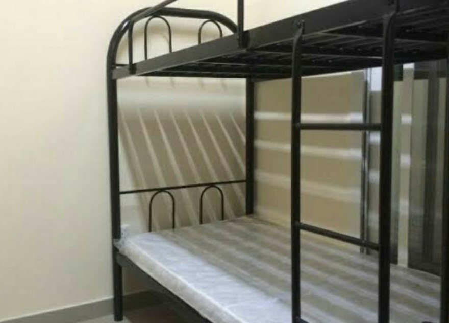Male Bed Space for rent in mandaluyong near shaw MRT Megamall Starmall