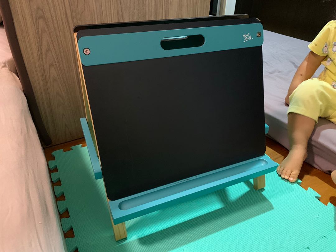 Mont Marte kids 3 in 1 tabletop art station , Hobbies & Toys