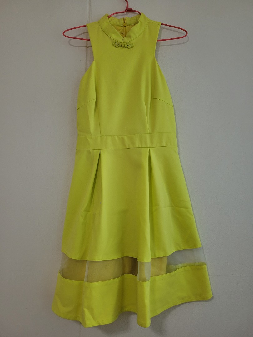 neon yellow clothes