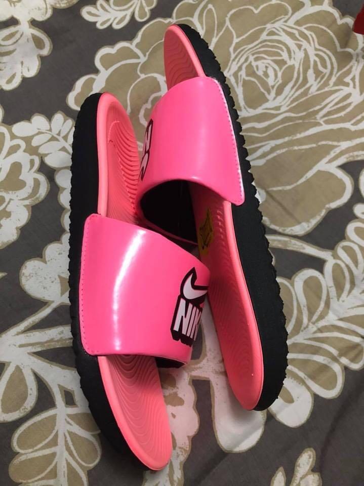 nike squeeze me slippers