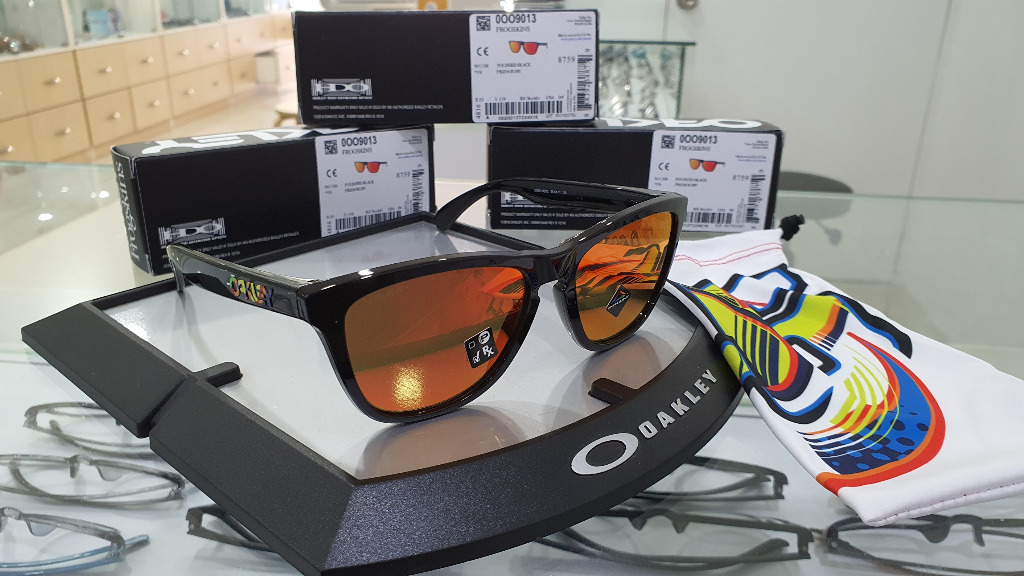 Oakley frogskins clearance vr46 original