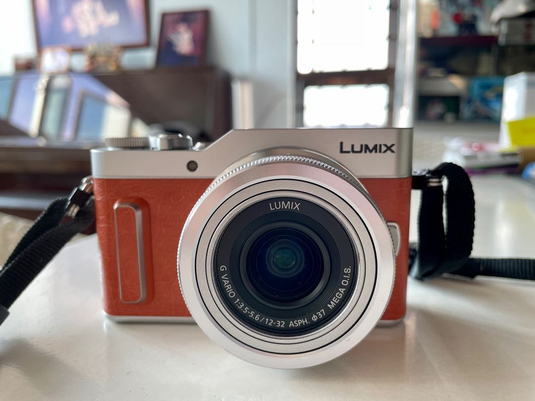 Panasonic Lumix G Camera DC-GF10 (GF90) | 9.8 / 10 Condition