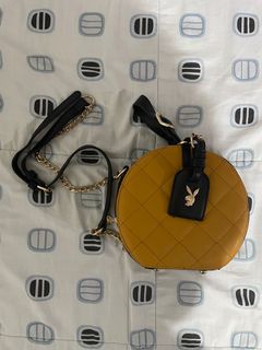 (Category: ) located in . Submitted by shop.niniph (Listing ID 1115198461, Image 1). Description: .