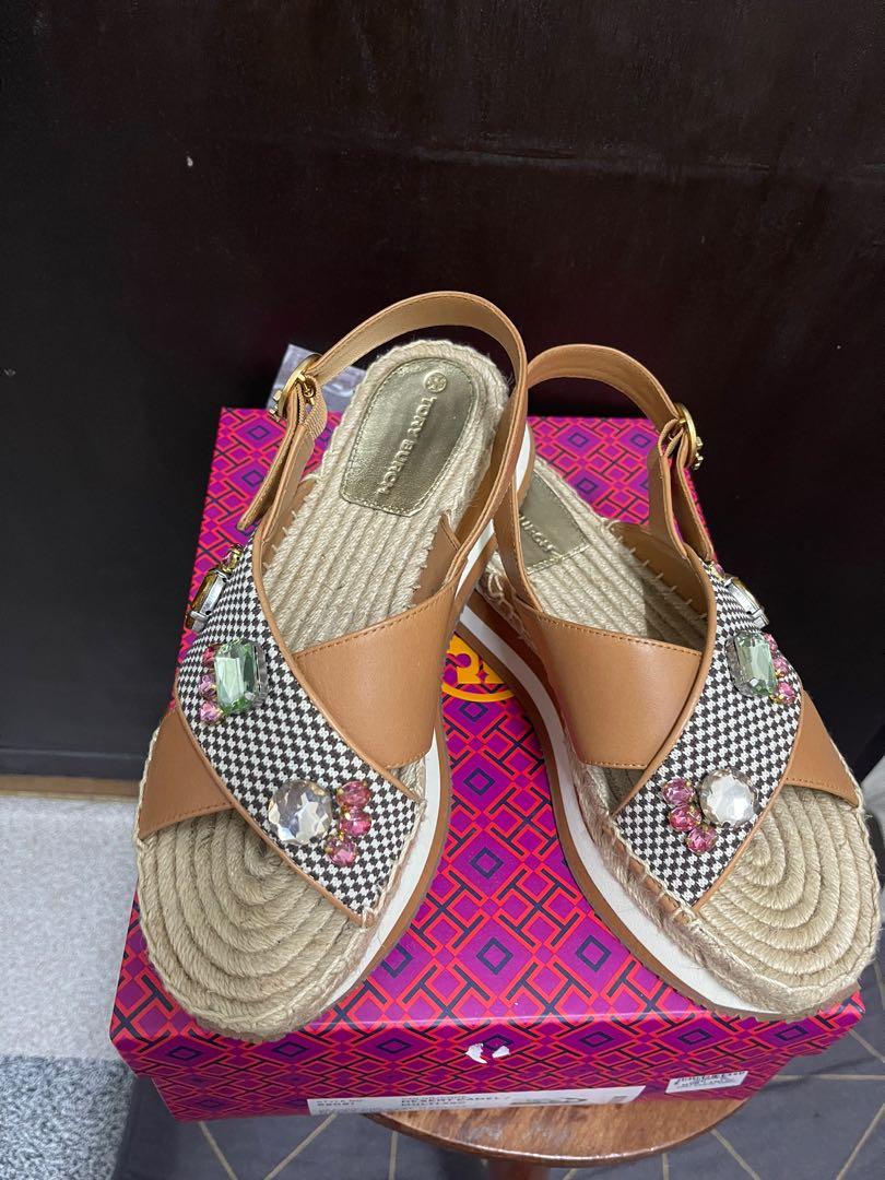 PRELOVED TORY BURCH Daisy Crystal Sandals (AUTHENTIC), Women's Fashion,  Footwear, Flats on Carousell
