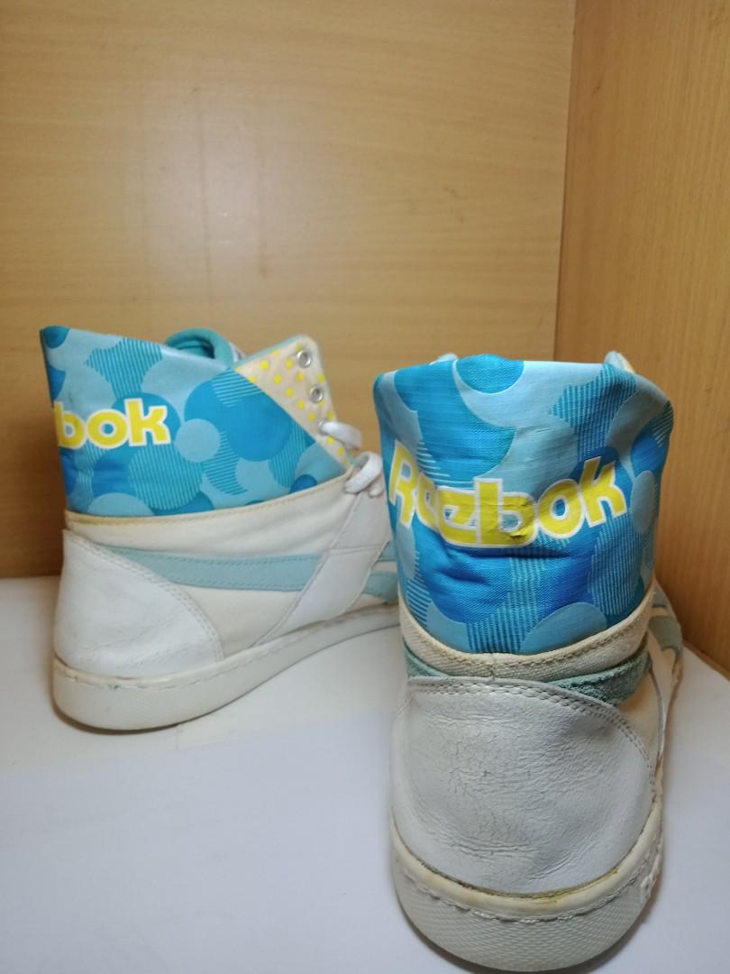 Fesyen Pria, Sepatu , Sneakers di Carousell