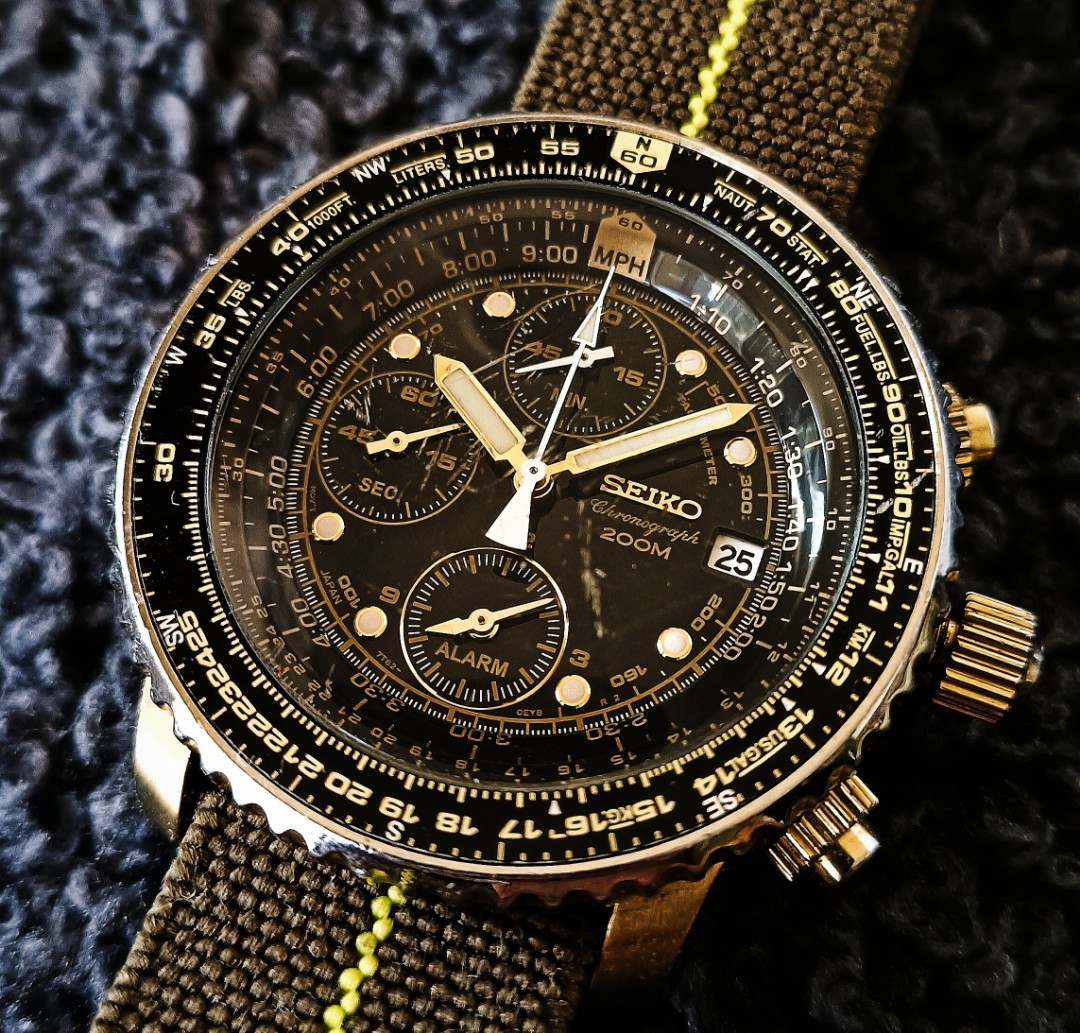 Seiko Flightmaster Gold Black Chronograph Quartz Pilots Watch SNA414P1  (Discontinued), Men's Fashion, Watches & Accessories, Watches on Carousell