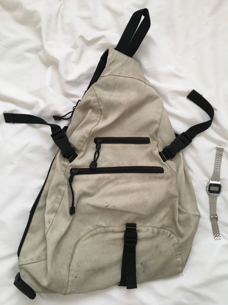 Sling Bag GAP Men s Fashion Bags Sling Bags on Carousell