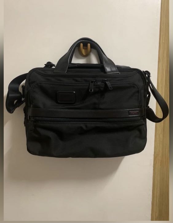 Tumi small laptop bag discount