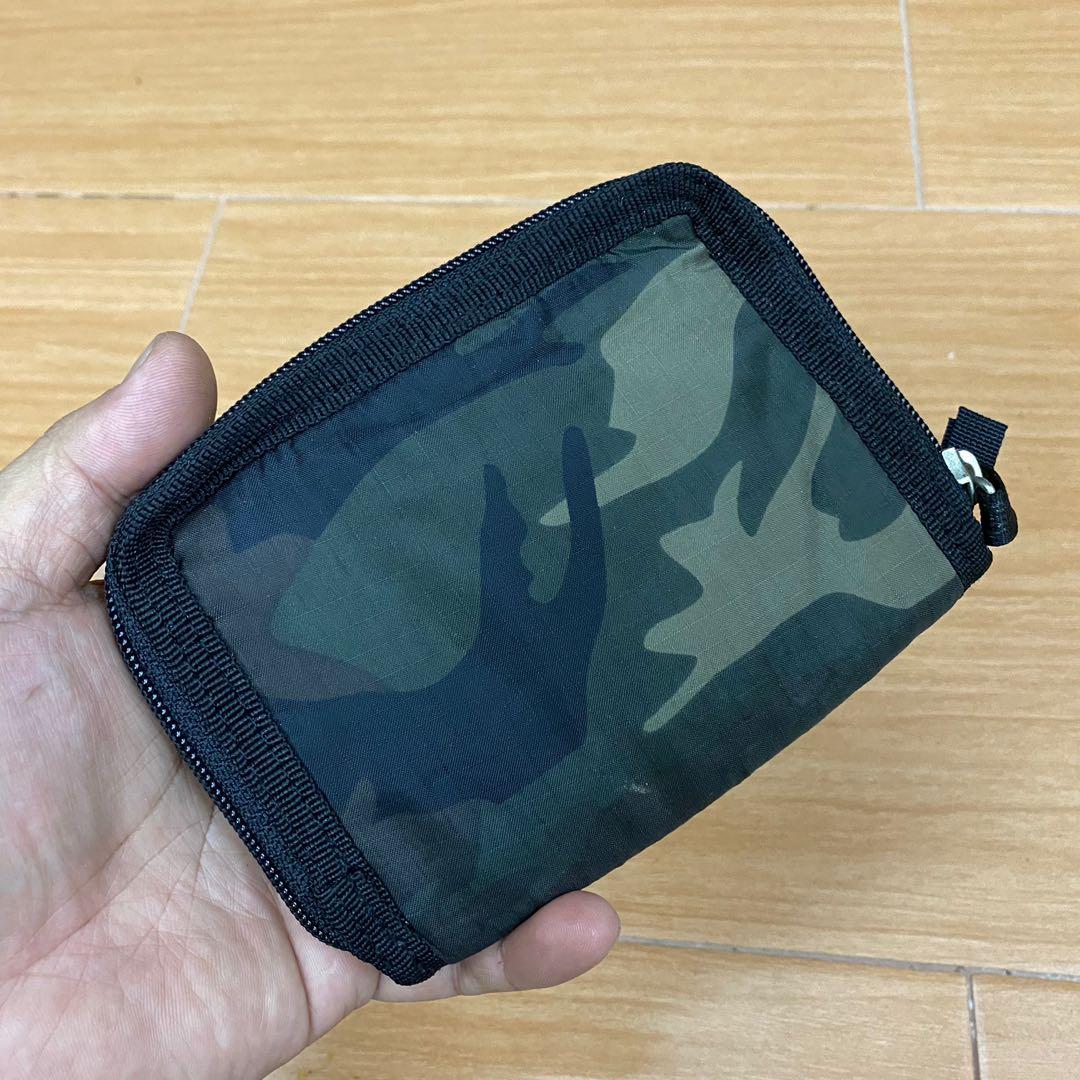 Uniqlo Camo Wallet, Men's Fashion, Watches & Accessories, Wallets