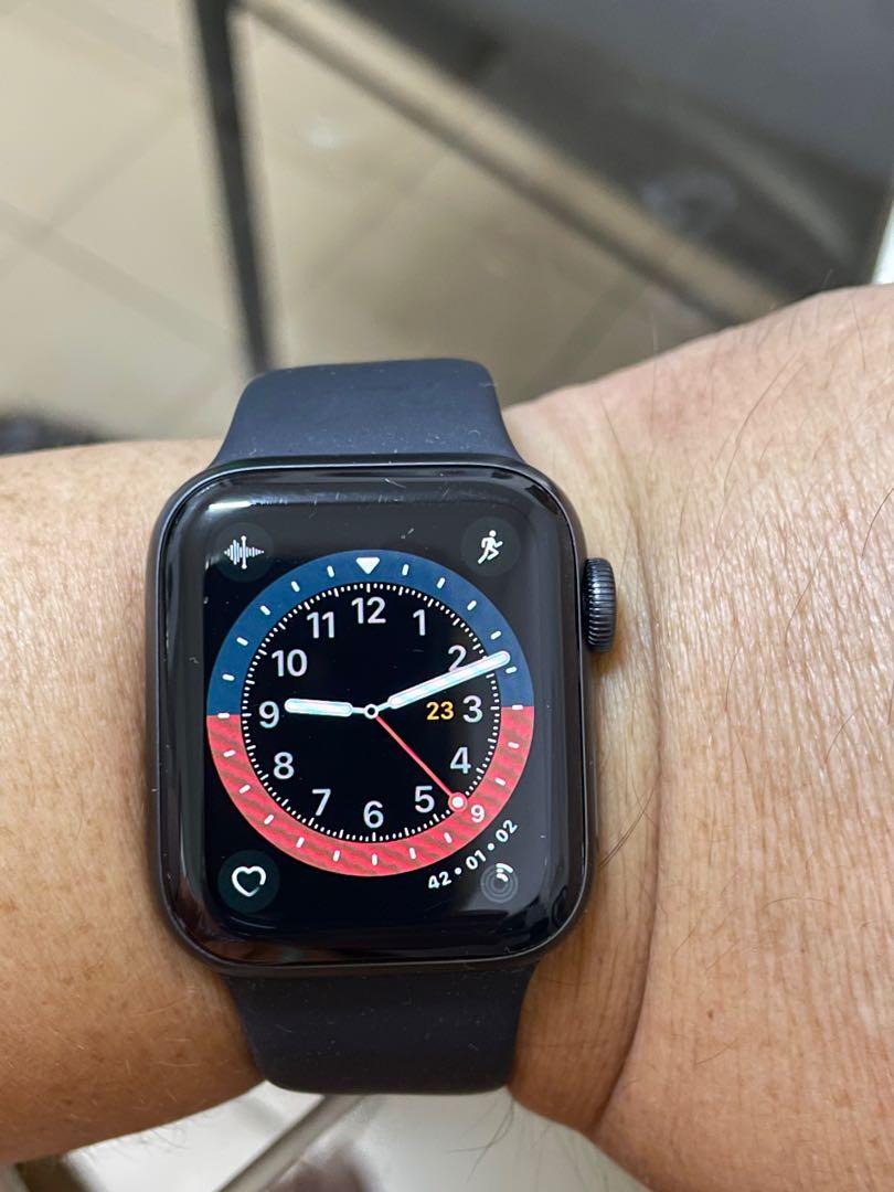 Apple watch series best sale 5 space gray 40mm