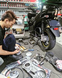 (Category: ) located in . Submitted by erzat.lee.motor (Listing ID 1115334517, Image 1). Description: .