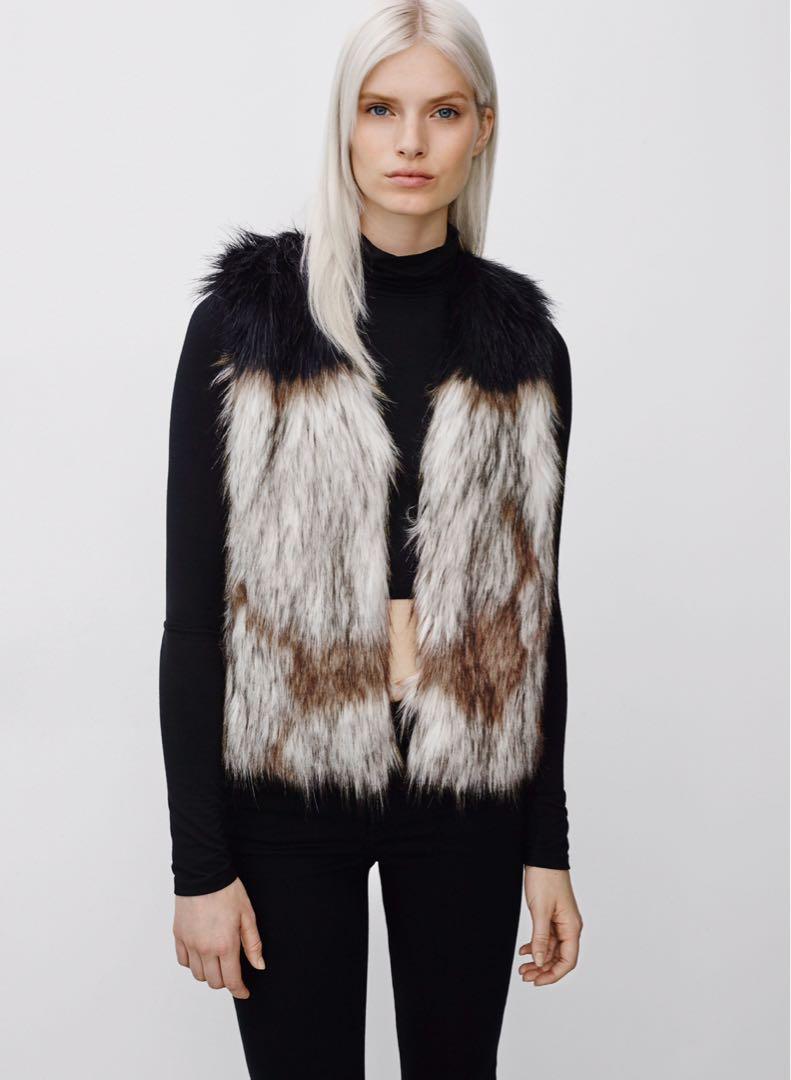 Aritzia Talula faux fur vest Women s Fashion Clothes on Carousell