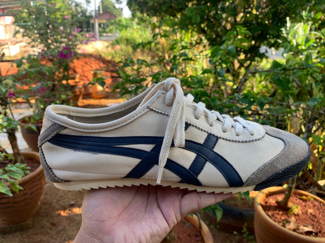 Onitsuka tiger on sale japan slip on
