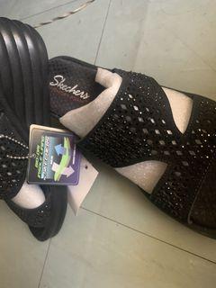 Authentic Bnew Skechers wedge