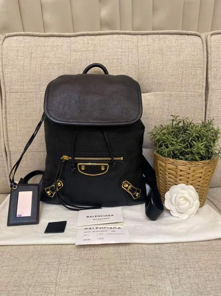 Balenciaga Metallic Edge Backpack (Category: Luxury Bags & Wallets) located in Manila. Submitted by bagislifeshop (Listing ID 1115440880, Image 1). Description: First Come First Serve 🖤🖤🖤 Glorious Deal!!! 🤩🤩🤩 On Hand in PH🇵🇭 100% Authentic Balenciaga Metallic Edge Backpack in Black GHW Condition: 9/10 Comes with Dustbag, Booklet, Mirror , Cards and Leather Swatch.