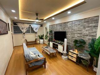3A Blk 318 Jurong East Near MRT, rare for Sale