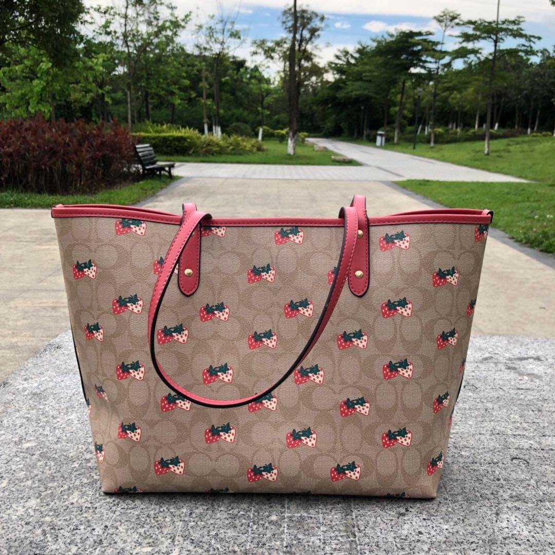 coach tote bag strawberry