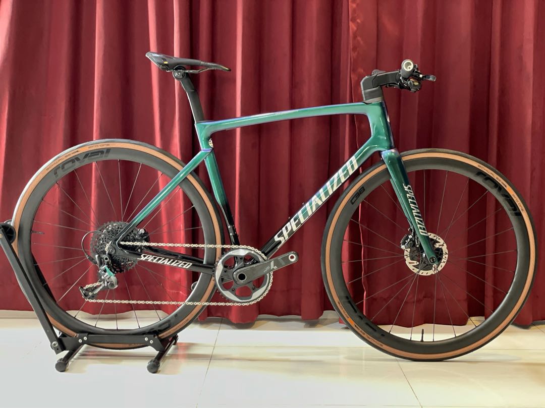 Carbon flat shop bar road bike
