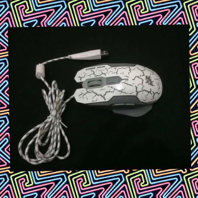 Gaming Mouse (Category: Mouse & Mousepads) located in Marikina City. Submitted by bugzybunny (Listing ID 1115414193, Image 1). Description: Gaming Mouse •In perfect condition; slightly used, bought new set of gaming keyboard with gaming mouse. For inquiries: PM or SMS - 0906 5976001 0917 5483499 •Note: Selling price does not include delivery fee. •Preferred Courier: Abest/J&T/LBC •Mode of Payment: I prefer Online Fund Transfer or Bank Deposit thr