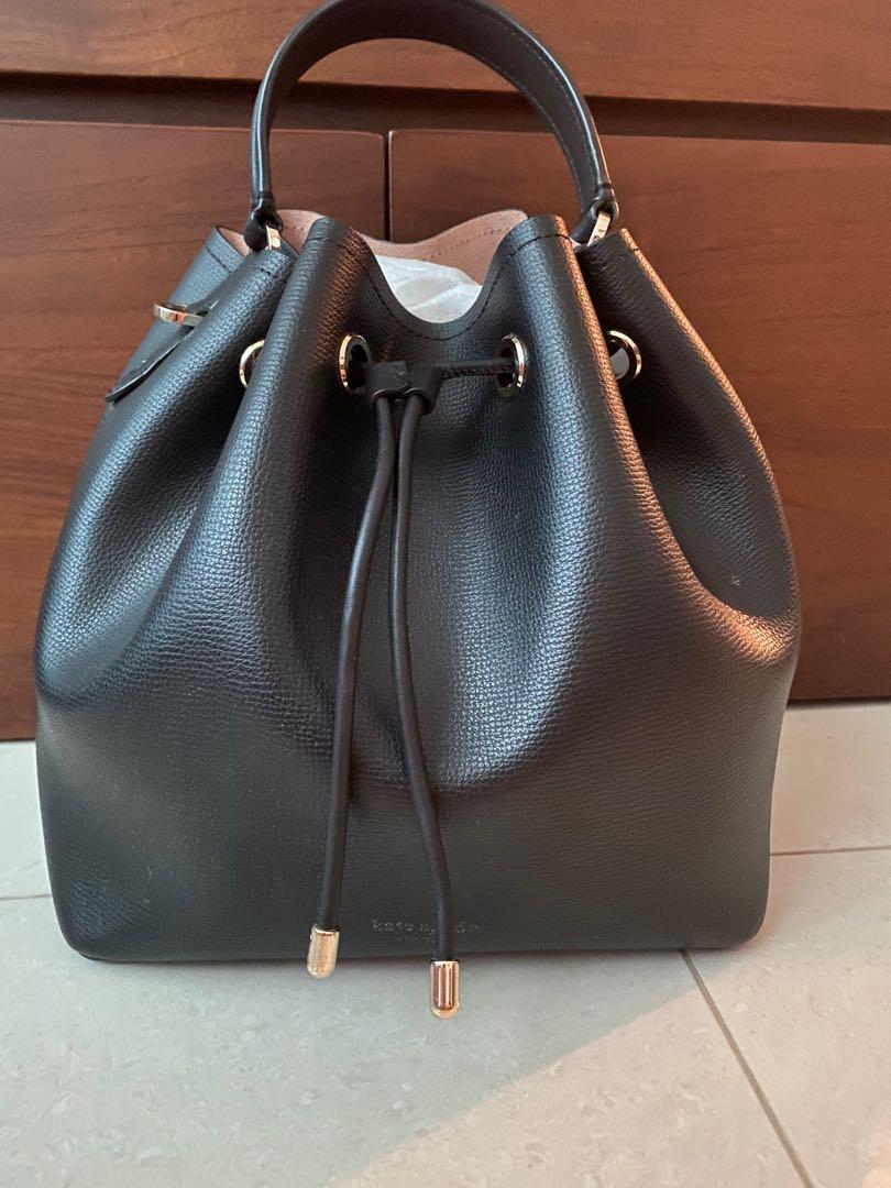 Medium vivian clearance leather bucket bag