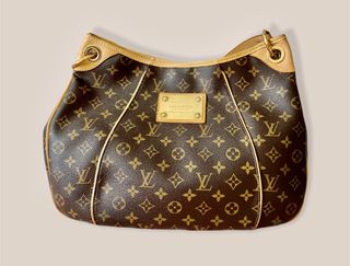 (Category: ) located in . Submitted by spree.shopping (Listing ID 1115352995, Image 1). Description: .