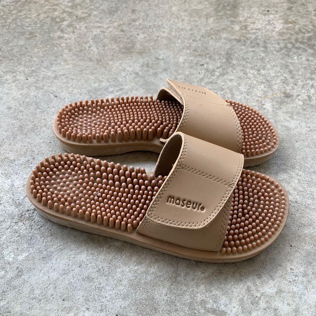 Maseur slippers cheap