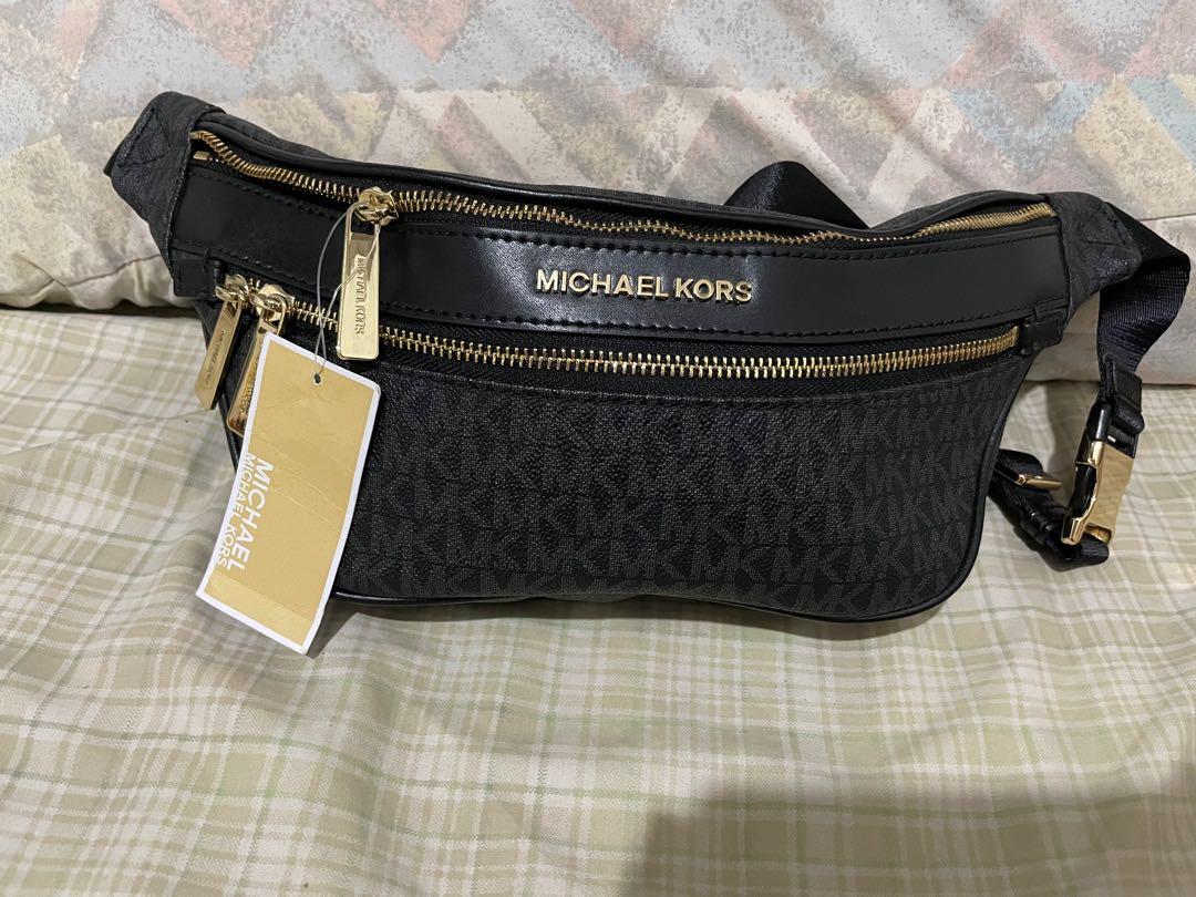 Michael kors body bag, Women's Fashion, Bags & Wallets on Carousell