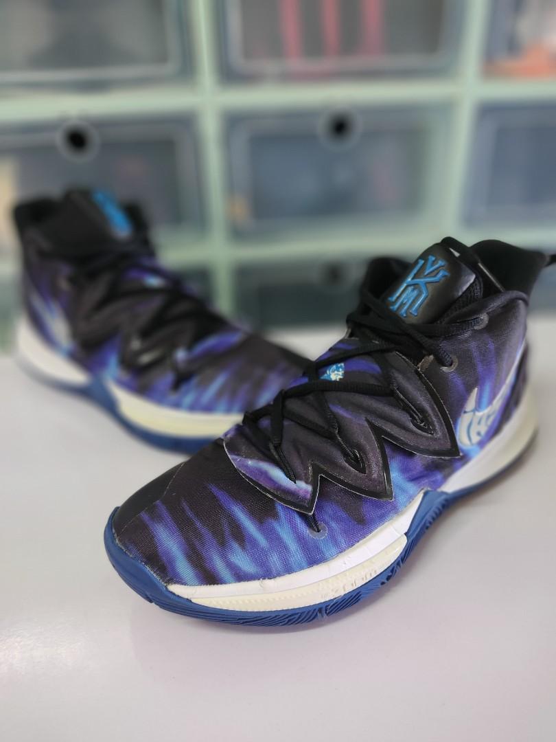 NIKE KYRIE 5