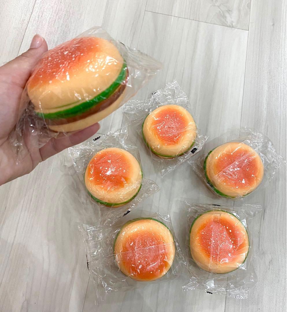 Squishy burger deals toy