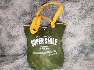 Super Smile Green Tote Bag