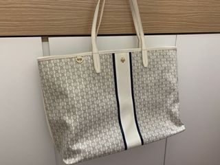 （分類：）位於 。 由 sun_ye_ji 提交（商品編號 1115313582，圖片 1）。簡介： 。