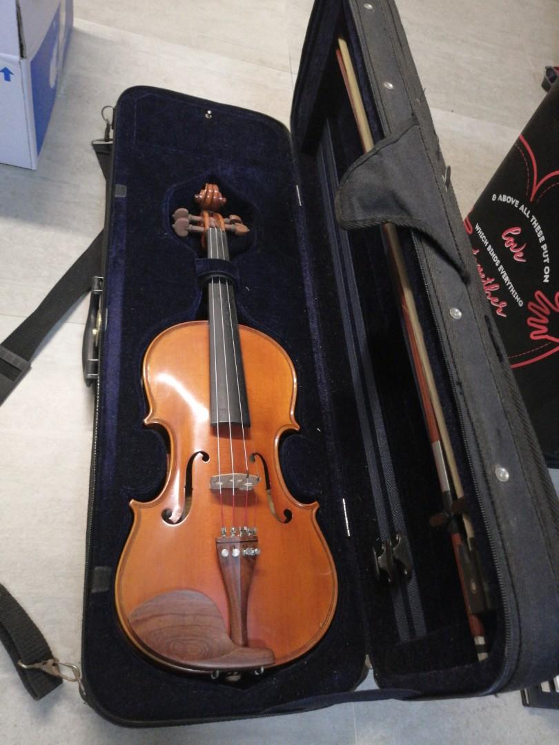 Used violin deals case for sale