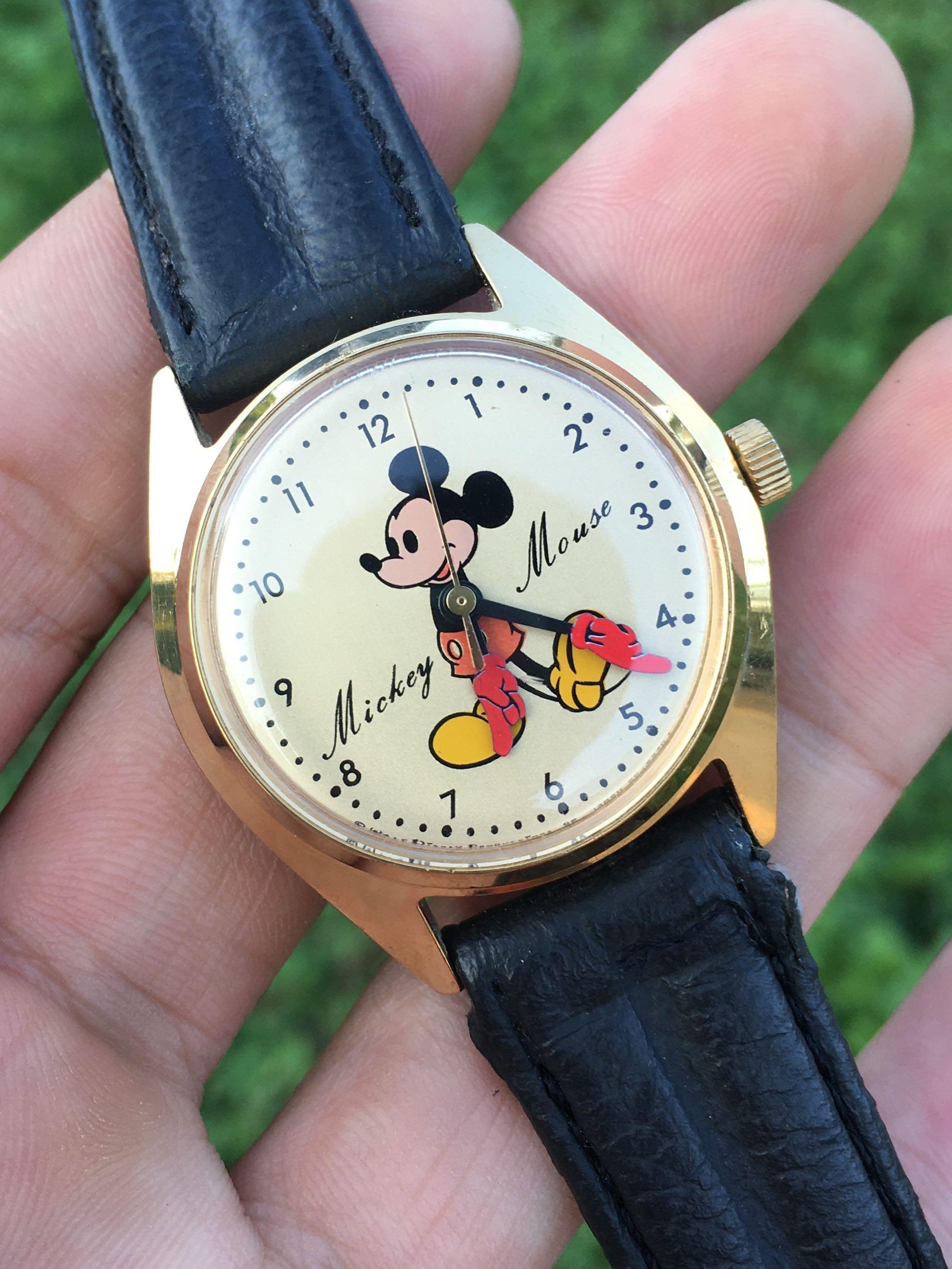Vintage Rare Seiko Mickey Mouse ?, Men's Fashion, Watches & Accessories,  Watches on Carousell