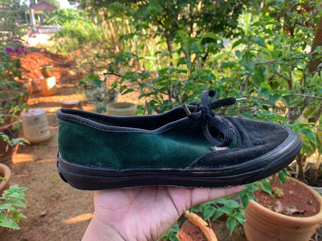 Vintage Vans Usa Men s Fashion Footwear Sneakers on Carousell