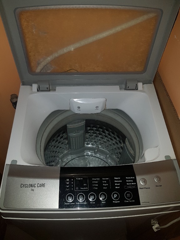 Washing Machine Electrolux Cyclonic Care EWT705WN 7Kg, TV & Home Appliances, Washing Machines