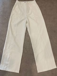 (Category: ) located in . Submitted by victorializ (Listing ID 1115427863, Image 1). Description: .