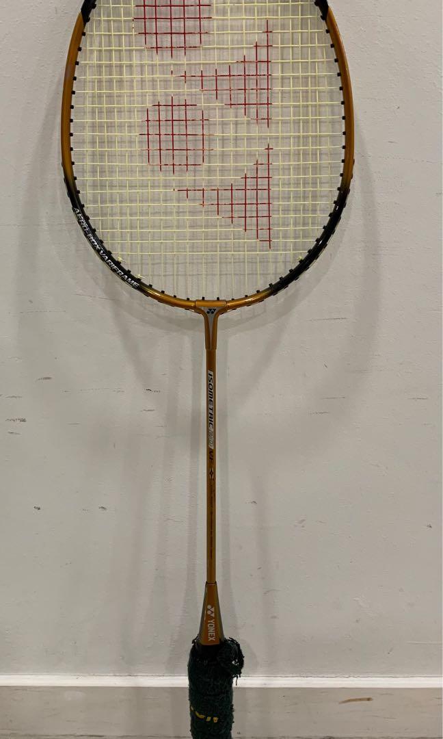 Yonex Isometric 20 Graphite Badminton Racket 