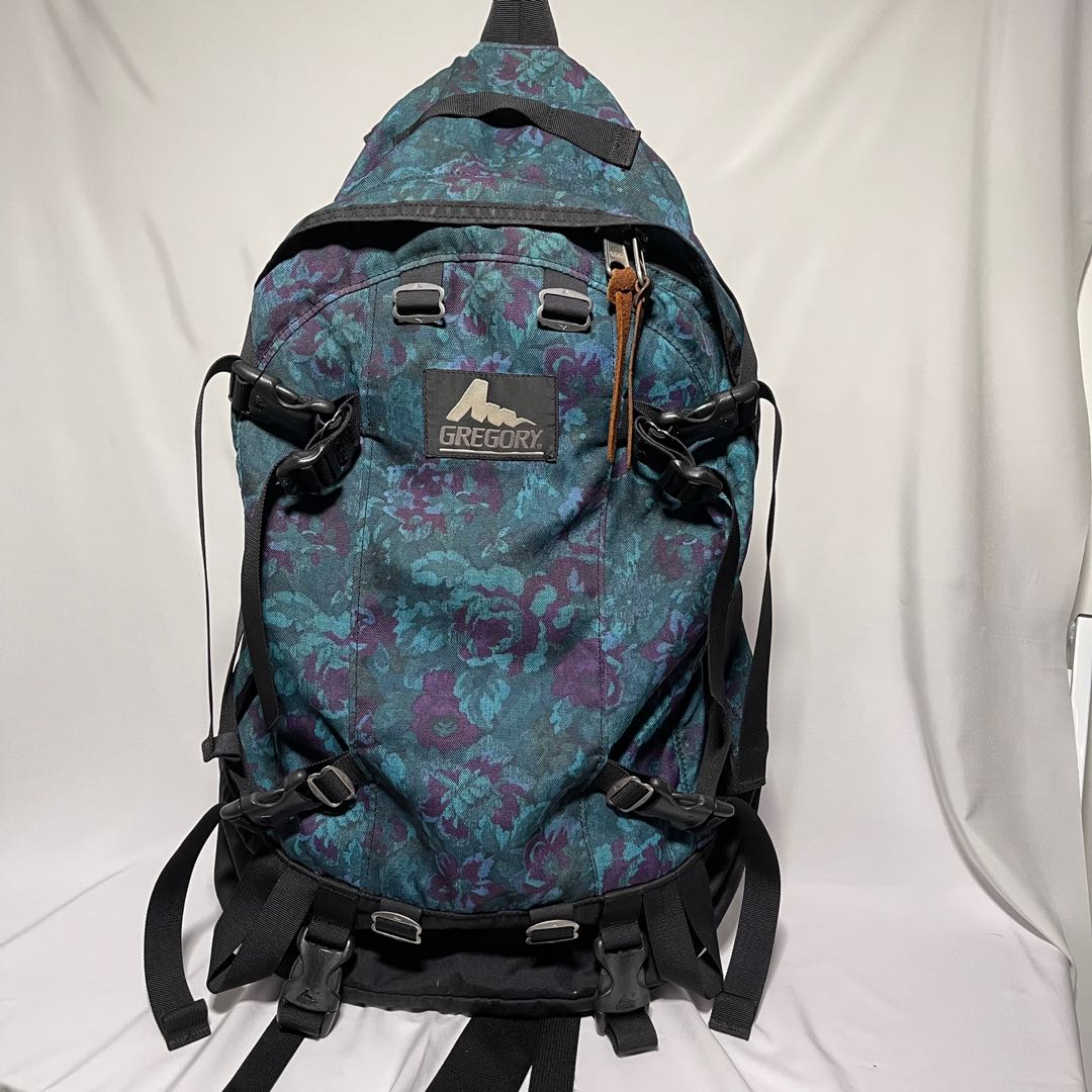 85% new Gregory Day & half Backpack 33L Blue Tapestry 藍花藍色紫花