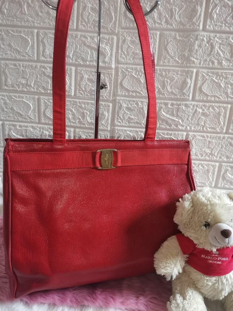 Authentic Salvatorre Ferragamo bag (Category: Luxury Bags & Wallets) located in Quezon City. Submitted by emsparkle (Listing ID 1115499264, Image 1). Description: Go to bag by Ferragamo Sign of usage only Lizard leather.