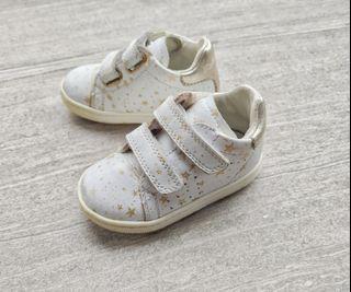 Baby shoes - feet length 10-11 cm