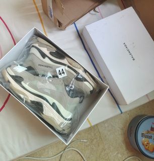 (Category: ) located in . Submitted by oppaloh (Listing ID 1115639475, Image 1). Description: .